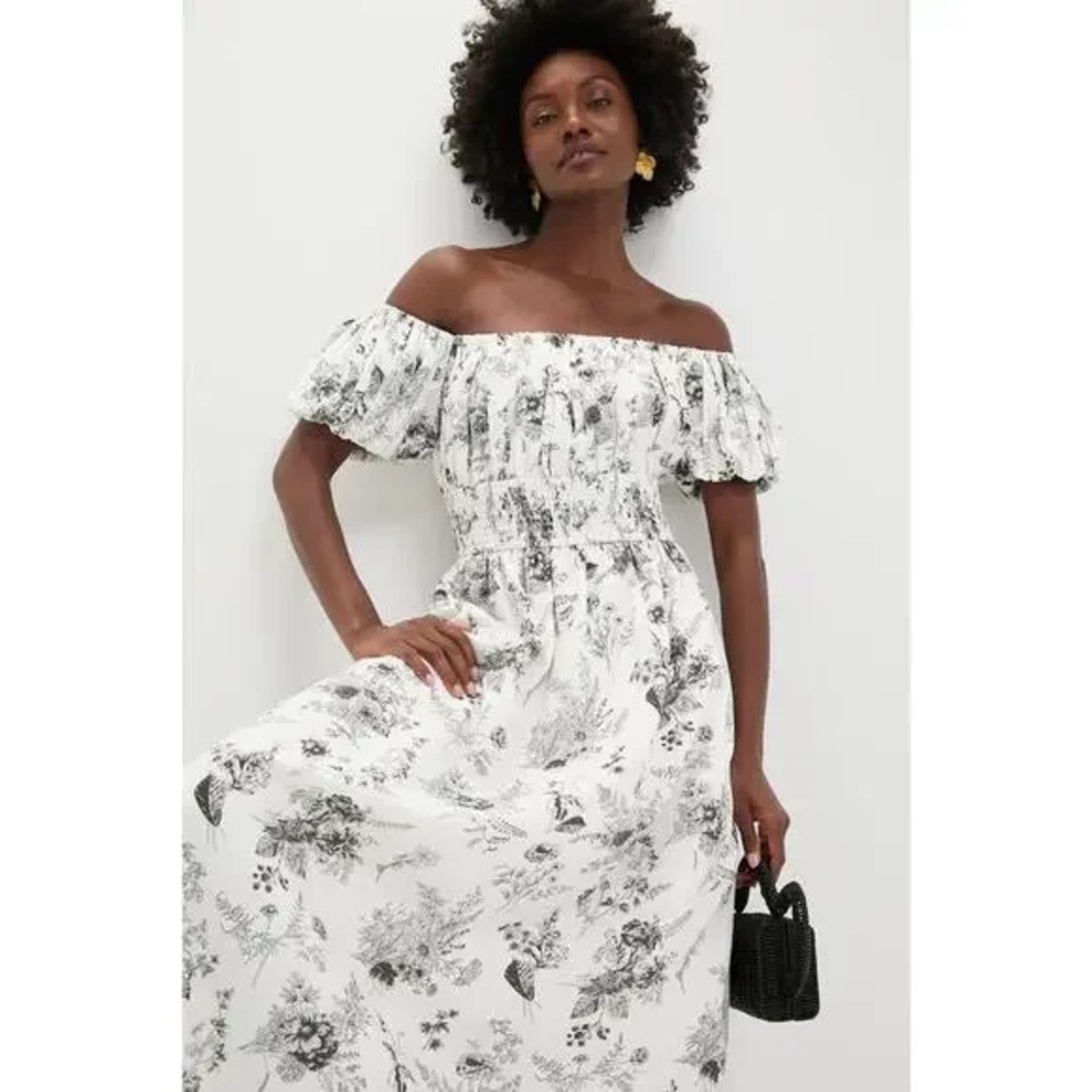 Hyacinth House Helena B&W Smocked Floral Midi Dress - Picture 2 of 5